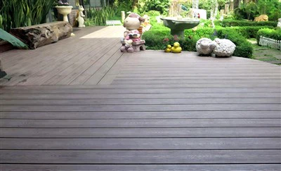 How is waterproof WPC flooring made?